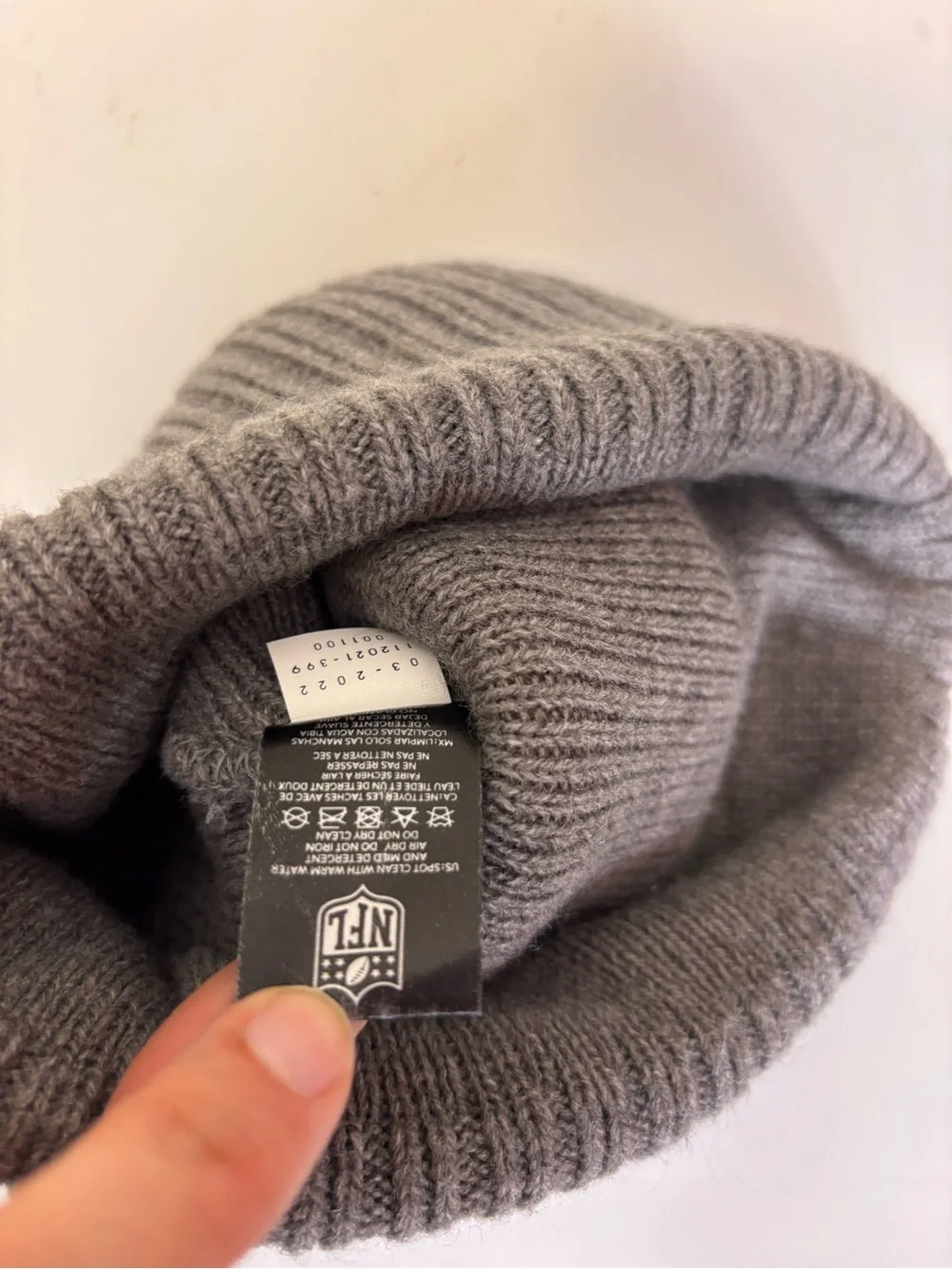 47 Minnesota Vikings Football Gray Knit Cuffed Beanie with Stripe Accents Unisex